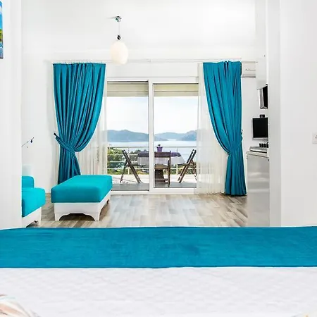 Derin Mavi Butik * Sogut (Aegean)