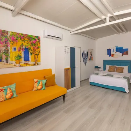 Derin Mavi Butik Pansiyon *