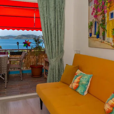 Derin Mavi Butik Söğüt