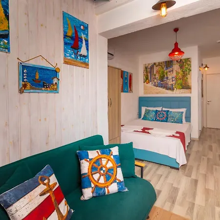 Derin Mavi Butik Habitación en casa particular