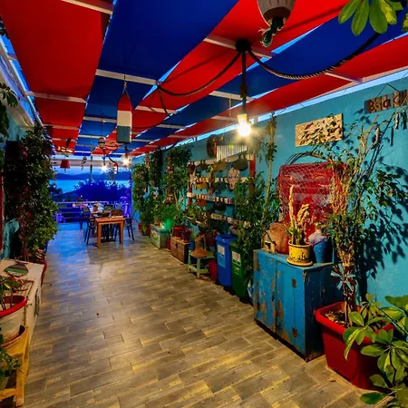 Derin Mavi Butik Pansiyon Söğüt